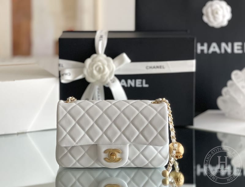 Lambskin Quilted Mini Cc Pearl Crush Rectangular Flap - White