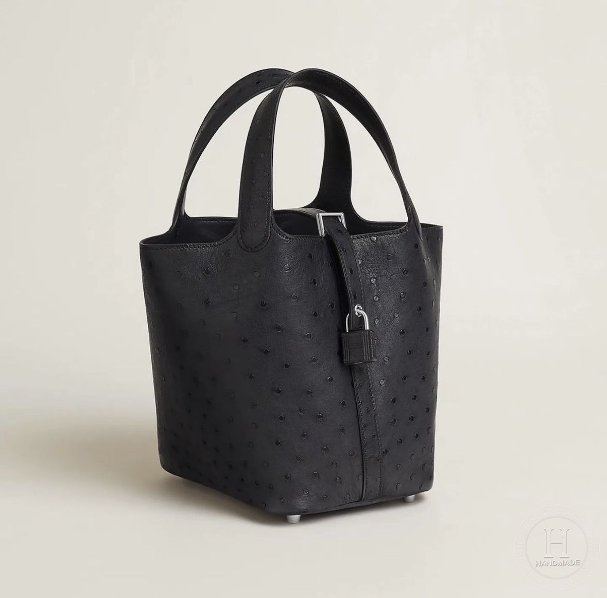 89 NOIR OSTRICH PICOTIN LOCK 18 BAG 89 NOIR OSTRICH PICOTIN LOCK 18 BAG