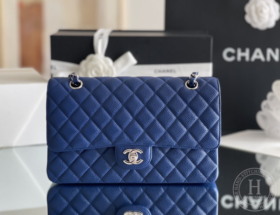 CLASSIC FLAP 25.5 × 15.5 × 6.5 cm HAAS LEATHER 电光蓝 CLASSIC FLAP 25.5 × 15.5 × 6.5 cm HAAS LEATHER 电光蓝