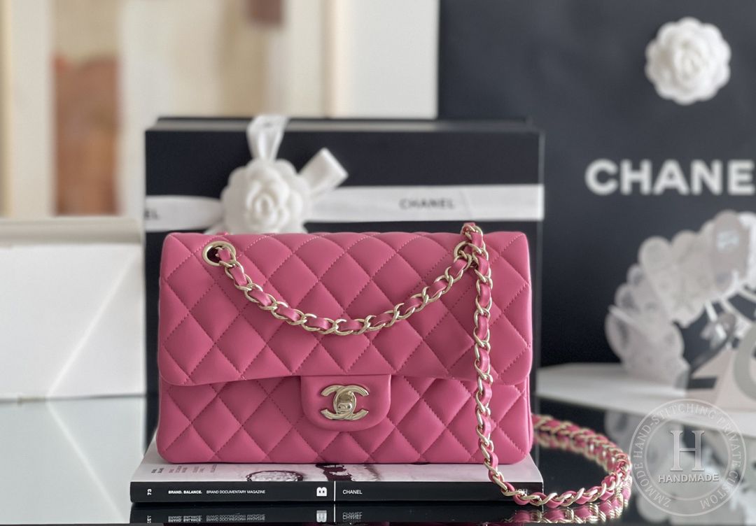 CLASSIC FLAP 12× 20 × 6 cm GR LEATHER 玫红浅金扣 CLASSIC FLAP 12× 20 × 6 cm GR LEATHER 玫红浅金扣