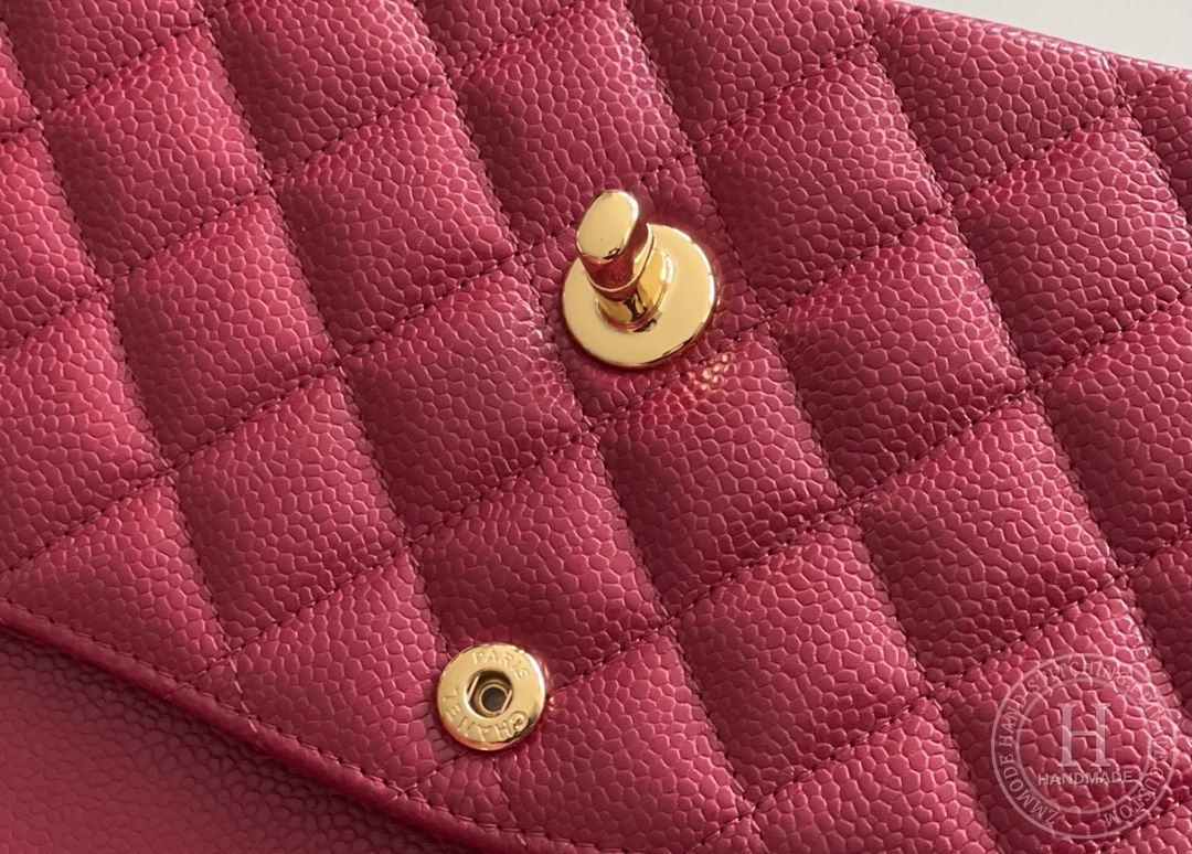 CLASSIC FLAP 25.5 × 15.5 × 6.5 cm HAAS LEATHER RED CLASSIC FLAP 25.5 × 15.5 × 6.5 cm HAAS LEATHER RED