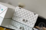 CLASSIC FLAP 25.5 × 15.5 × 6.5 cm HAAS LEATHER 翡翠绿-8035