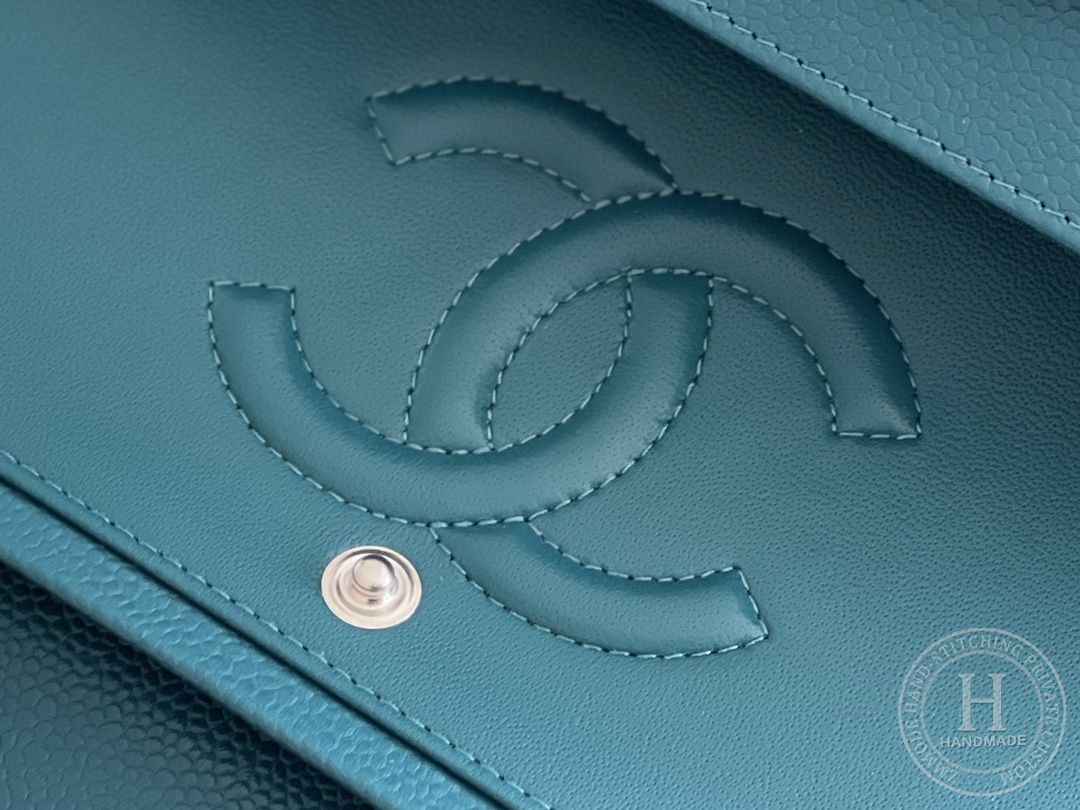 CLASSIC FLAP 25.5 × 15.5 × 6.5 cm HAAS LEATHER 翡翠绿