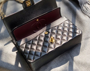 CLASSIC FLAP 25.5 × 15.5 × 6.5 cm HAAS LEATHER 白色鱼子酱-9155