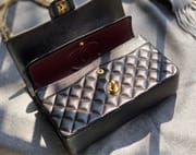CLASSIC FLAP 25.5 × 15.5 × 6.5 cm HAAS LEATHER 白色鱼子酱-9155
