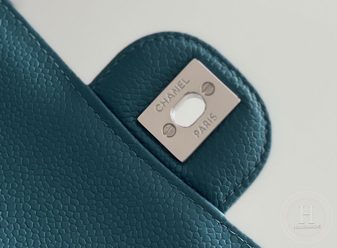 CLASSIC FLAP 25.5 × 15.5 × 6.5 cm HAAS LEATHER 翡翠绿