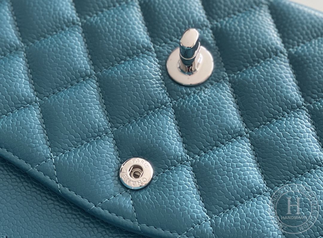 CLASSIC FLAP 25.5 × 15.5 × 6.5 cm HAAS LEATHER 翡翠绿