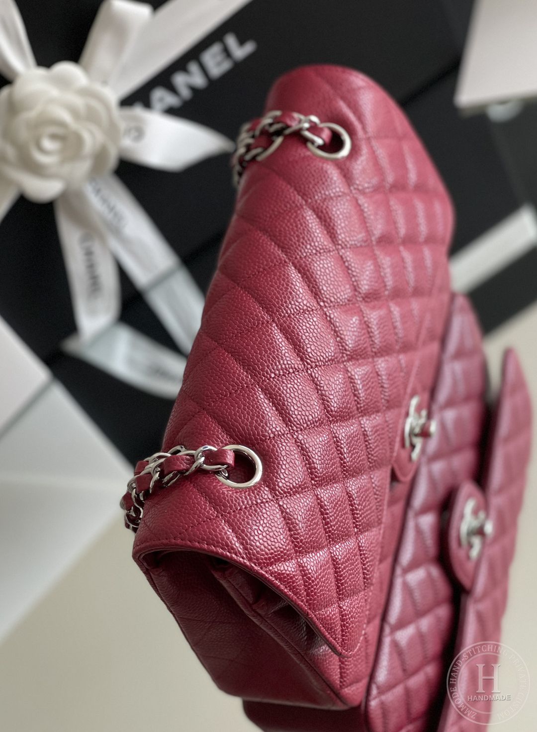 CLASSIC FLAP 25.5 × 15.5 × 6.5 cm RED