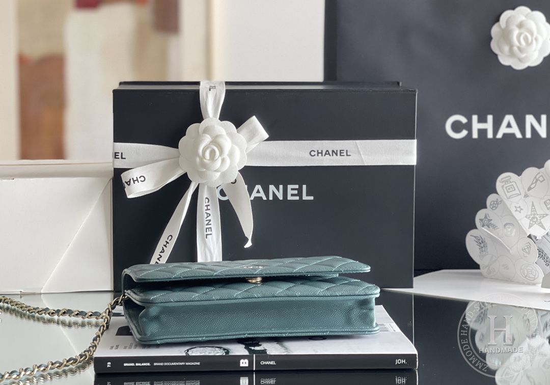 Chanel woc 12 × 19 × 4 cm 松石绿 Chanel woc 12 × 19 × 4 cm 松石绿