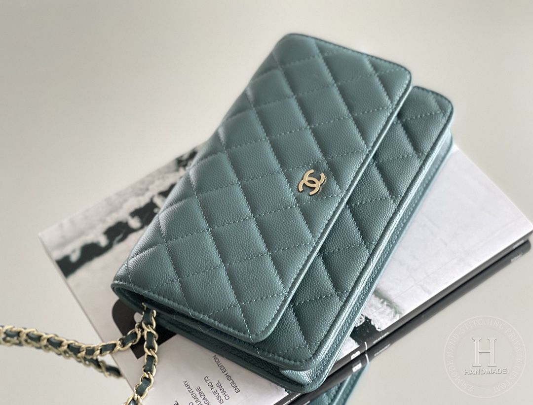 Chanel woc 12 × 19 × 4 cm 松石绿 Chanel woc 12 × 19 × 4 cm 松石绿