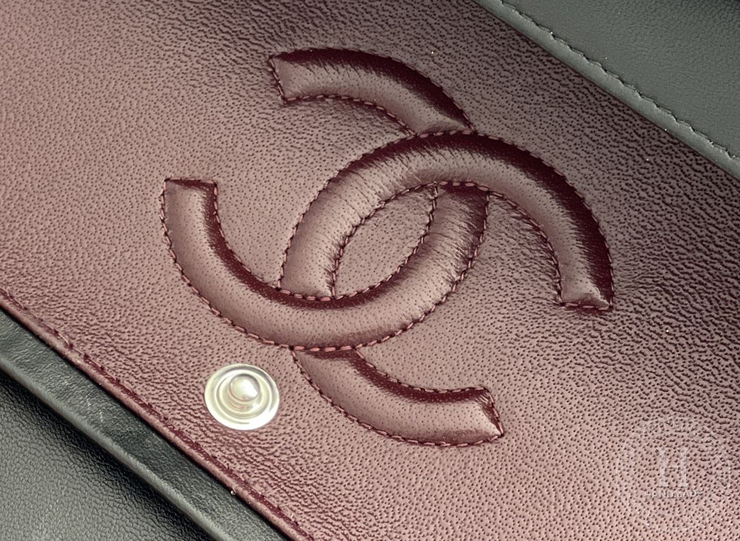 CLASSIC FLAP 23× 14.5 × 6 cm ZP LEATHER 黑色银扣