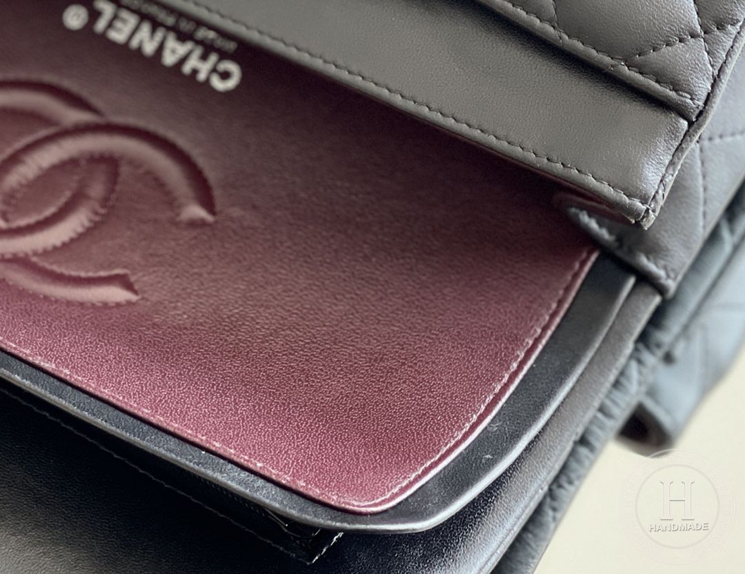CLASSIC FLAP 23× 14.5 × 6 cm ZP LEATHER 黑色银扣
