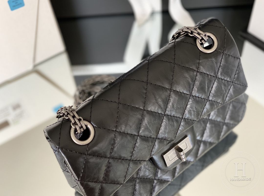 Chanel 2.55 mini 15.5 × 20× 6 cm 黑色单盖头 银扣