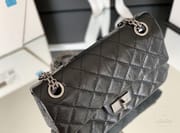 Chanel 2.55 mini 15.5 × 20× 6 cm 黑色单盖头 金扣-4200