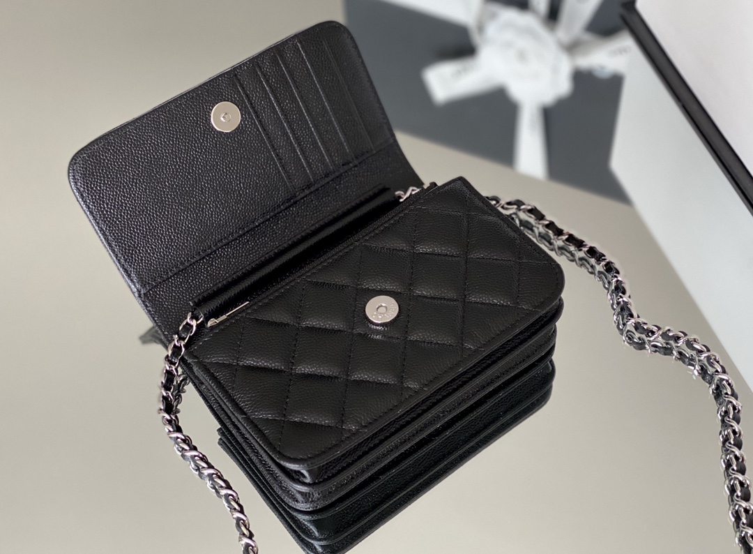 Chanel woc 12.3 × 19.2 × 3.5 cm 黑色 Chanel woc 12.3 × 19.2 × 3.5 cm 黑色