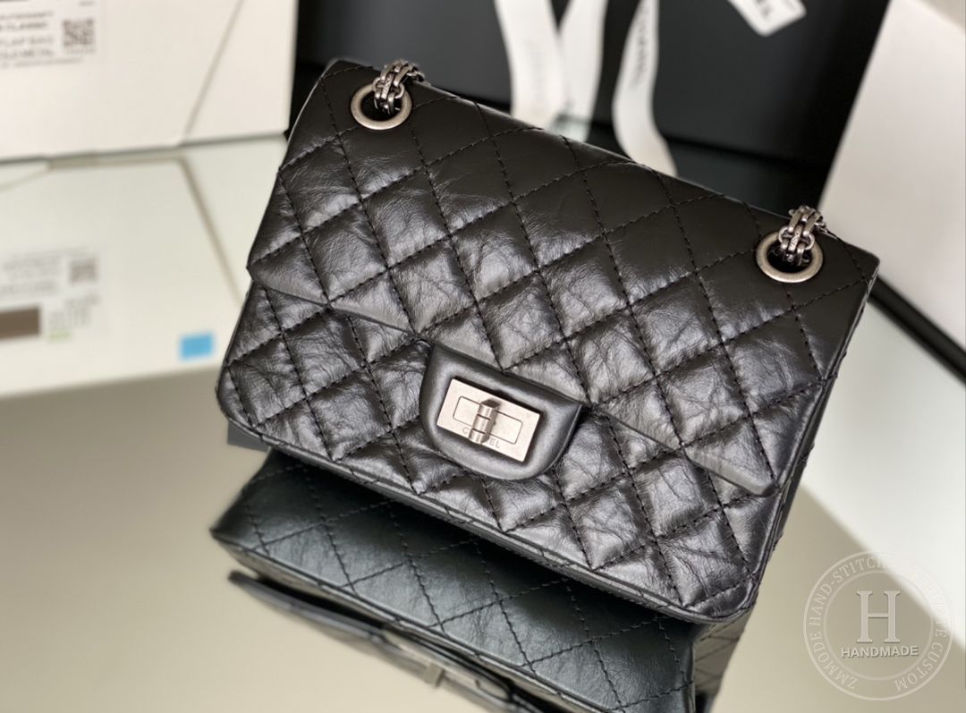 Chanel 2.55 mini 15.5 × 20× 6 cm 黑色单盖头 金扣-4200