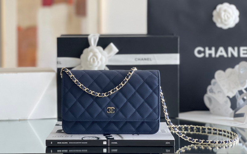 Chanel woc 12 × 19 × 4 cm 深酒红色浅金扣-4593