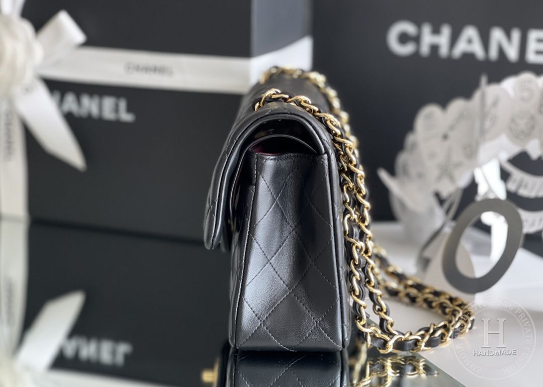 CLASSIC FLAP 23× 14.5 × 6 cm GR羊皮LEATHER 黑色金扣 CLASSIC FLAP 23× 14.5 × 6 cm GR羊皮LEATHER 黑色金扣