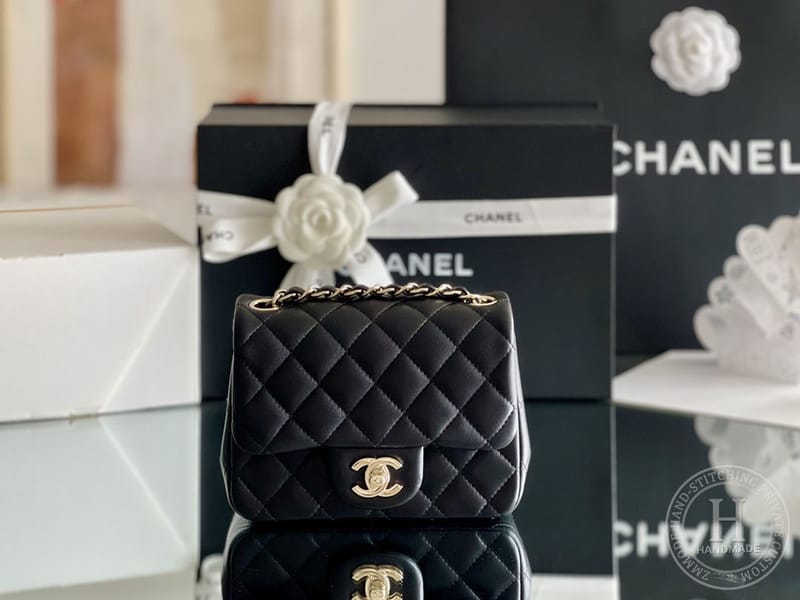 Mini Square Flap Classic Flap 13.5 × 17 × 8 Cm Leather