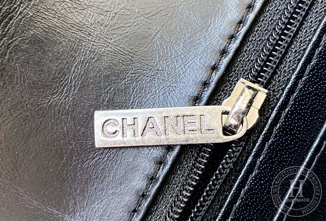 Chanel 2.55 mini 15.5 × 20× 6 cm 黑色单盖头 银扣