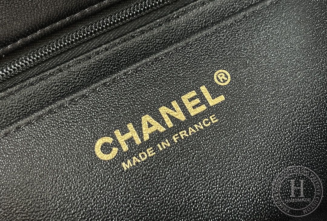 Mini Square Flap CLASSIC FLAP 13.5 × 17 × 8 cm GR羊皮 LEATHER 黑色浅金扣