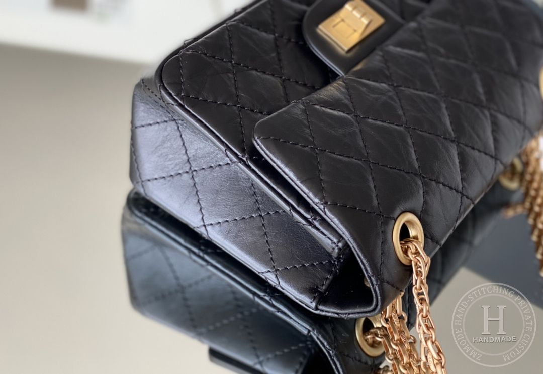 Chanel 2.55 mini 15.5 × 20× 6 cm 黑色单盖头 金扣 Chanel 2.55 mini 15.5 × 20× 6 cm 黑色单盖头 金扣