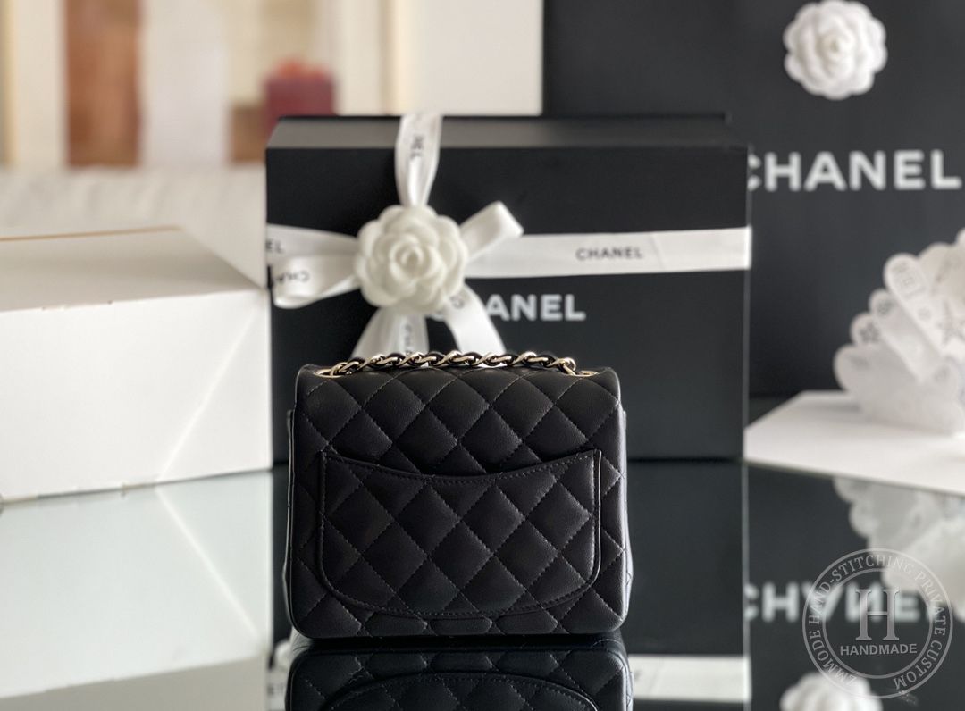 Mini Square Flap CLASSIC FLAP 13.5 × 17 × 8 cm GR羊皮 LEATHER 黑色浅金扣