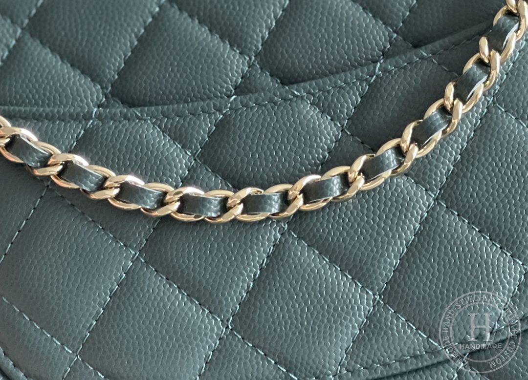 Chanel woc 12 × 19 × 4 cm 松石绿 Chanel woc 12 × 19 × 4 cm 松石绿