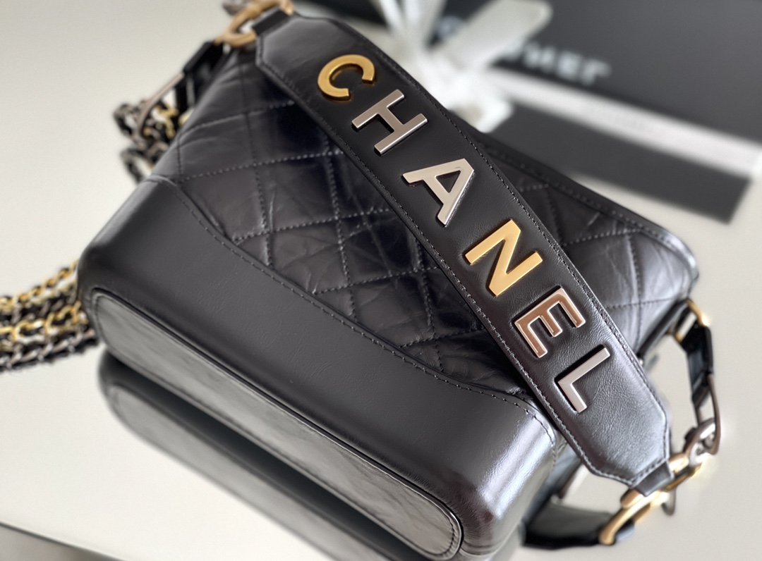 Chanel Gabrielle 15× 20 × 8 cm BLACK