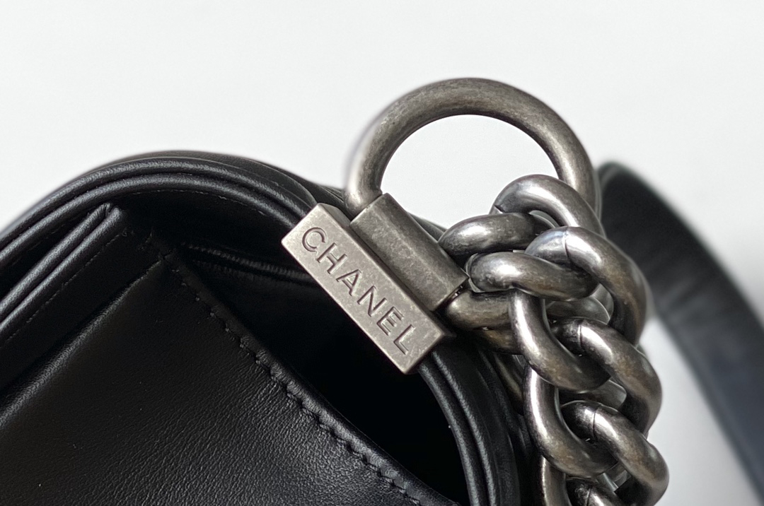 Chanel Leboy 25×14.5×8cm V纹Black 银扣 Chanel Leboy 25×14.5×8cm V纹Black 银扣