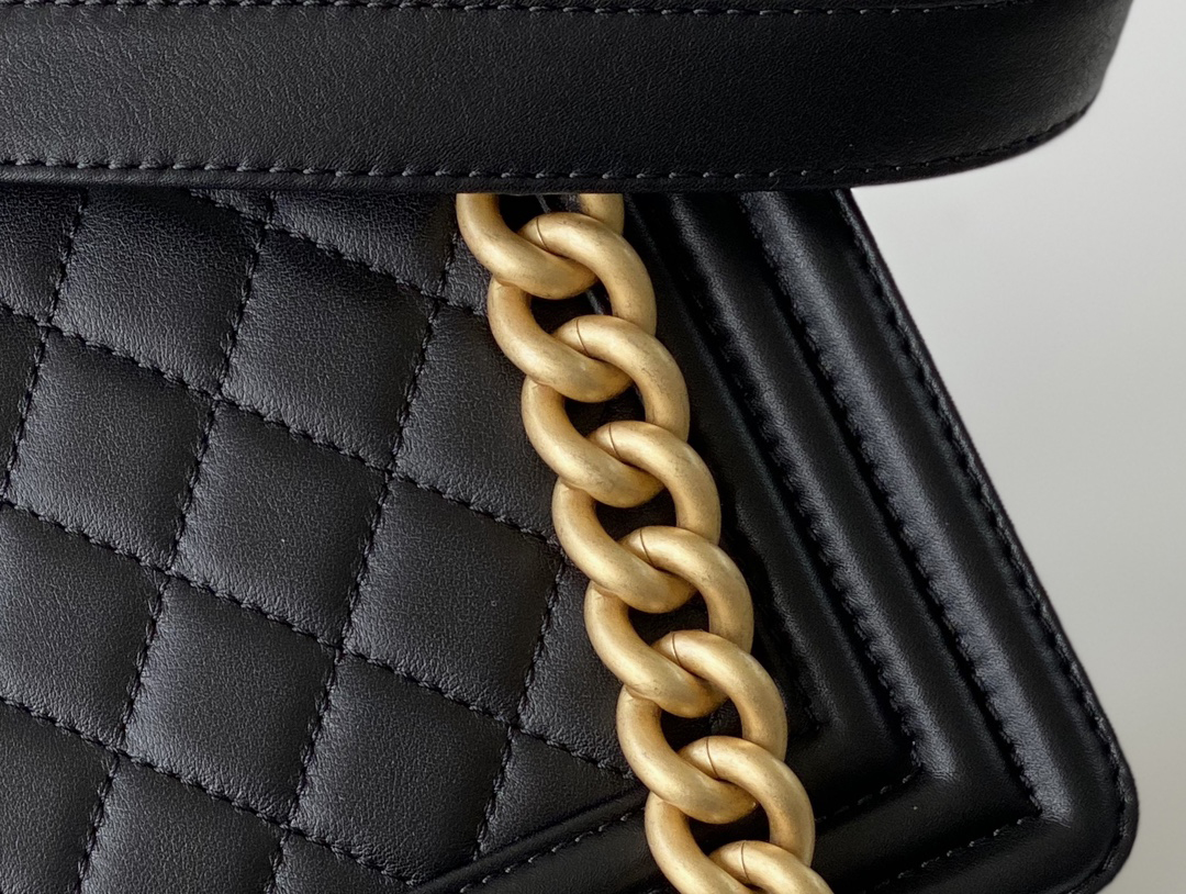 Chanel Leboy 20cm black