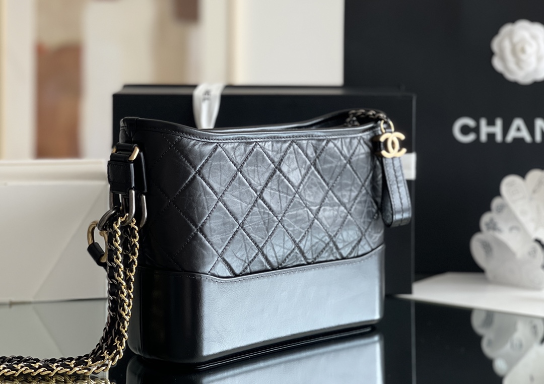 Chane Gabrielle 20× 26×9 cm BLACK