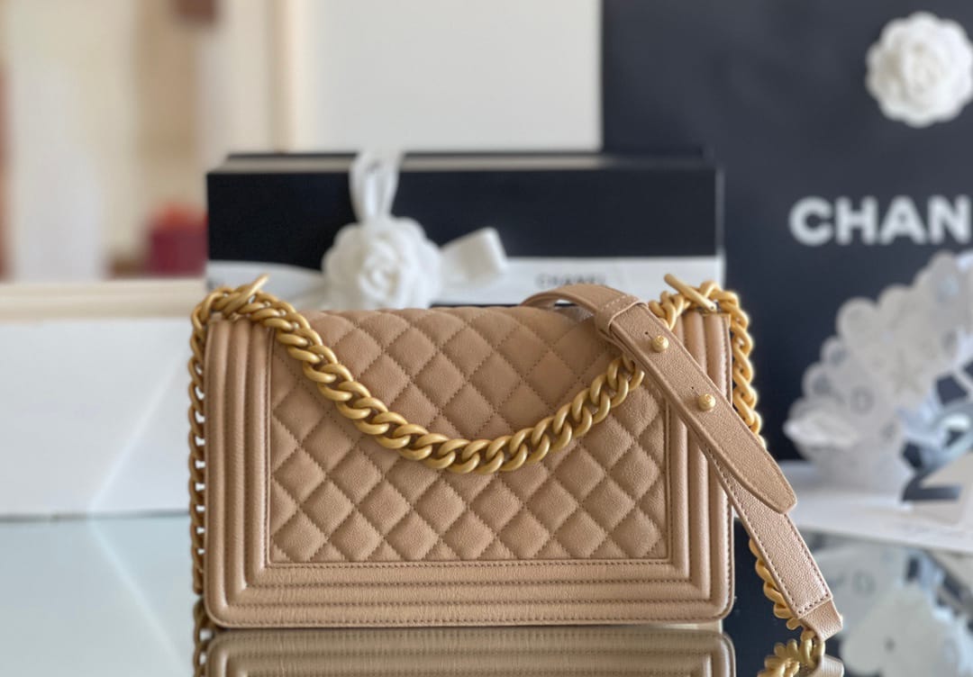 Chanel Leboy-25× 14.5×8cm V纹Red 浅金扣-3053