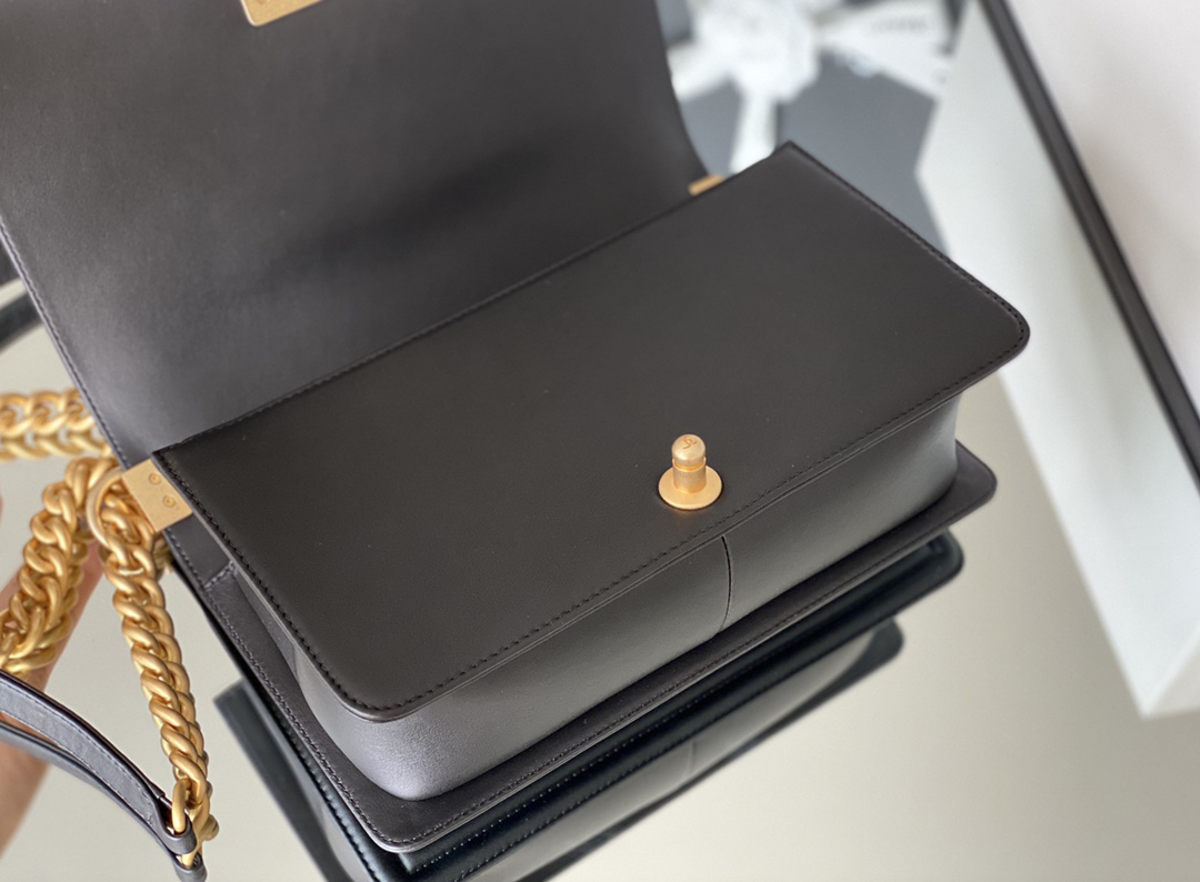 Chanel Leboy 25×14.5×8cm V纹black Chanel Leboy 25×14.5×8cm V纹black