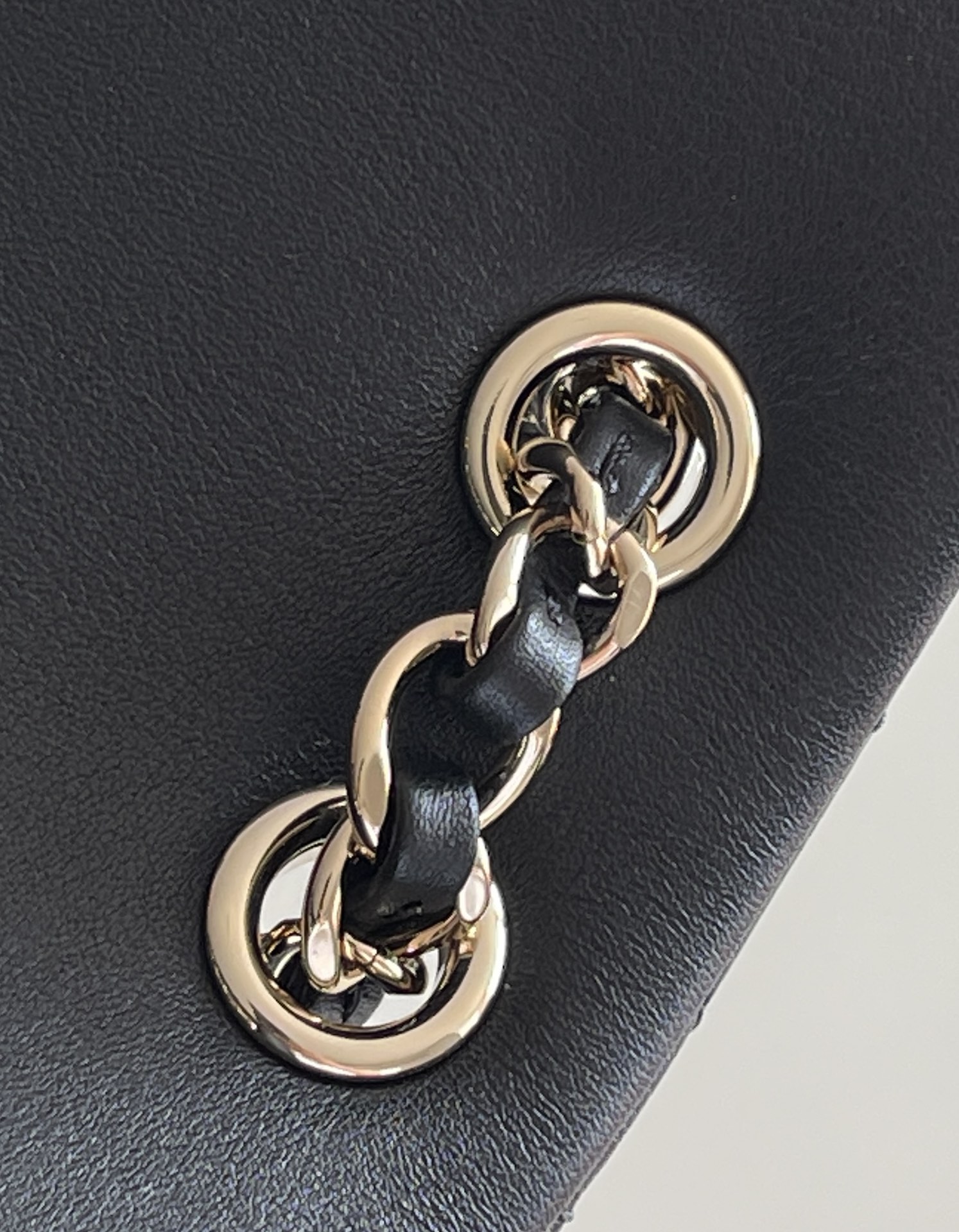 Chanel Duma 18× 18×11cm black