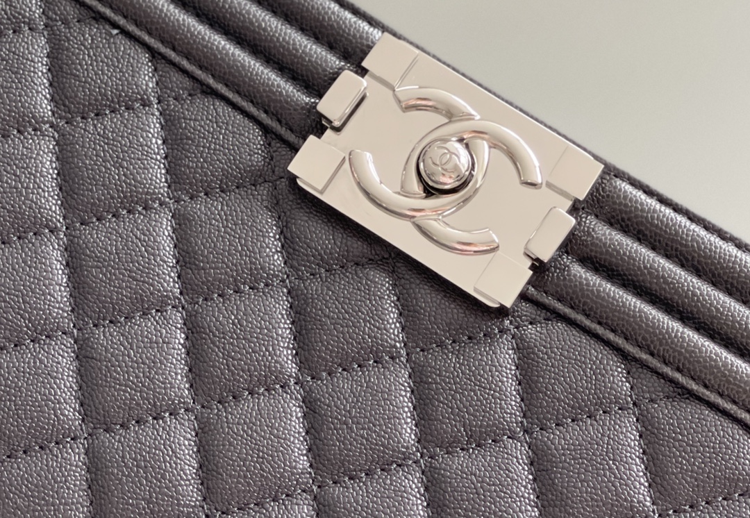 Chanel Leboy-25× 14.5×8cm 炭灰亮银扣 Chanel Leboy-25× 14.5×8cm 炭灰亮银扣