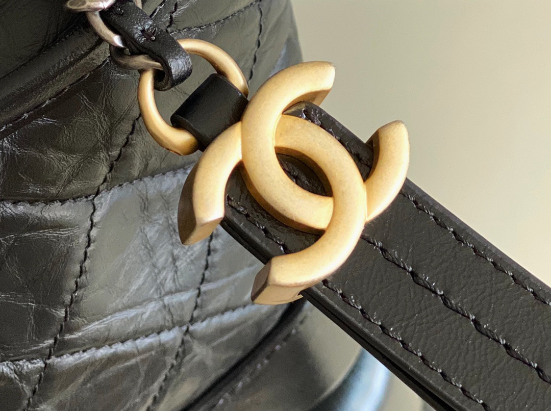 Chanel Gabrielle Hobo Bag 15× 20 × 8 cm BLACK Chanel Gabrielle Hobo Bag 15× 20 × 8 cm BLACK