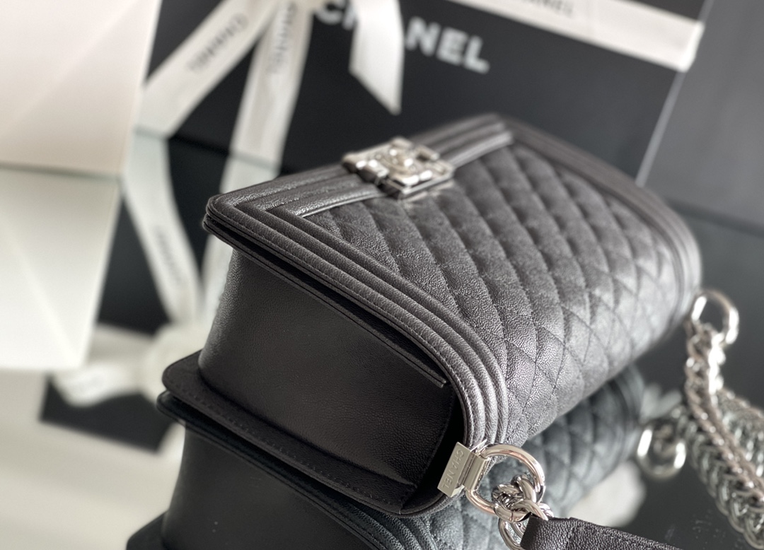 Chanel Leboy-25× 14.5×8cm 炭灰亮银扣 Chanel Leboy-25× 14.5×8cm 炭灰亮银扣