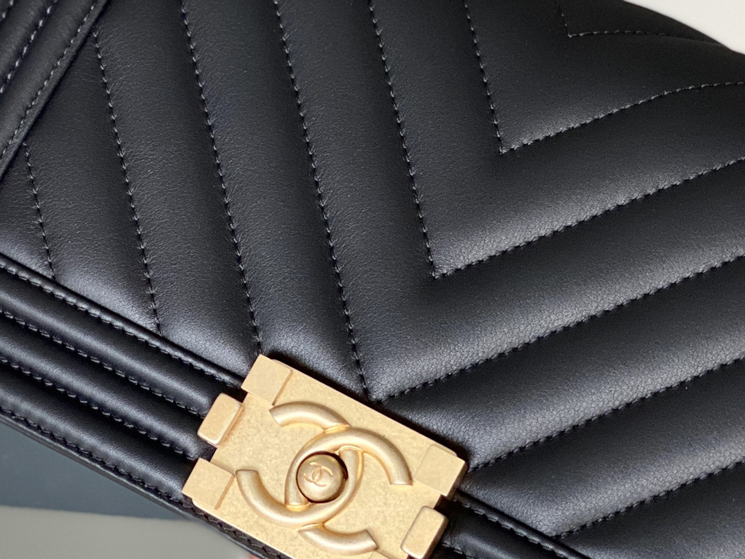 Chanel Leboy 25×14.5×8cm V纹black Chanel Leboy 25×14.5×8cm V纹black