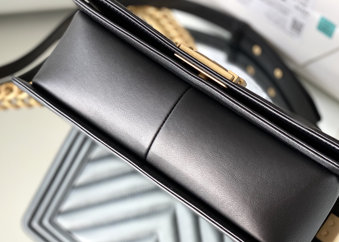 Chanel Leboy 25×14.5×8cm V纹black Chanel Leboy 25×14.5×8cm V纹black