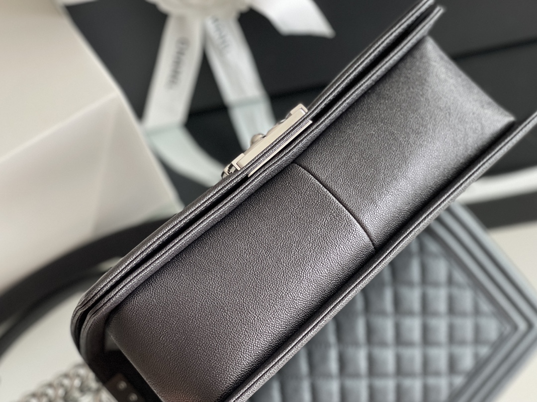 Chanel Leboy-25× 14.5×8cm 炭灰亮银扣 Chanel Leboy-25× 14.5×8cm 炭灰亮银扣