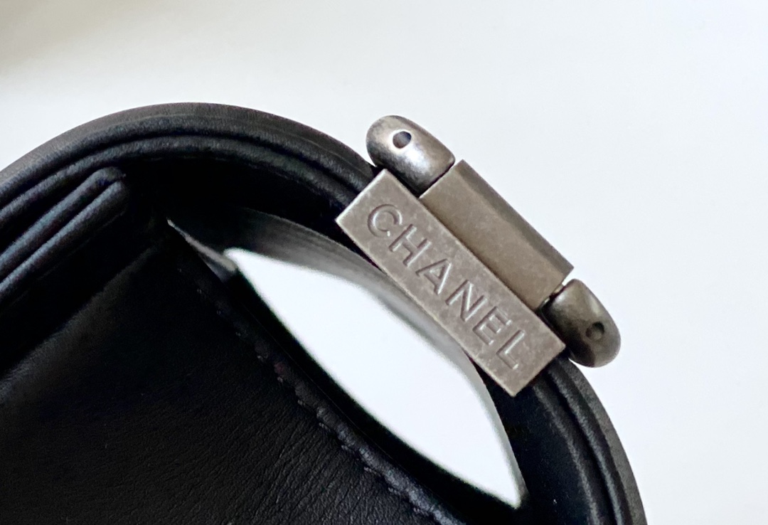 Chanel Leboy 20× 12×7cm 菱格Black 复古银扣 Chanel Leboy 20× 12×7cm 菱格Black 复古银扣