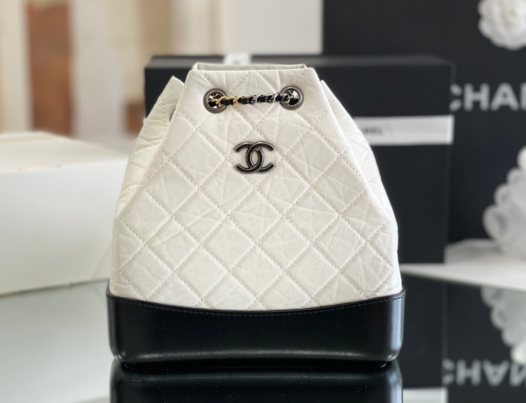 Chane Gabrielle 22 × 10 × 22  BLACK-1886