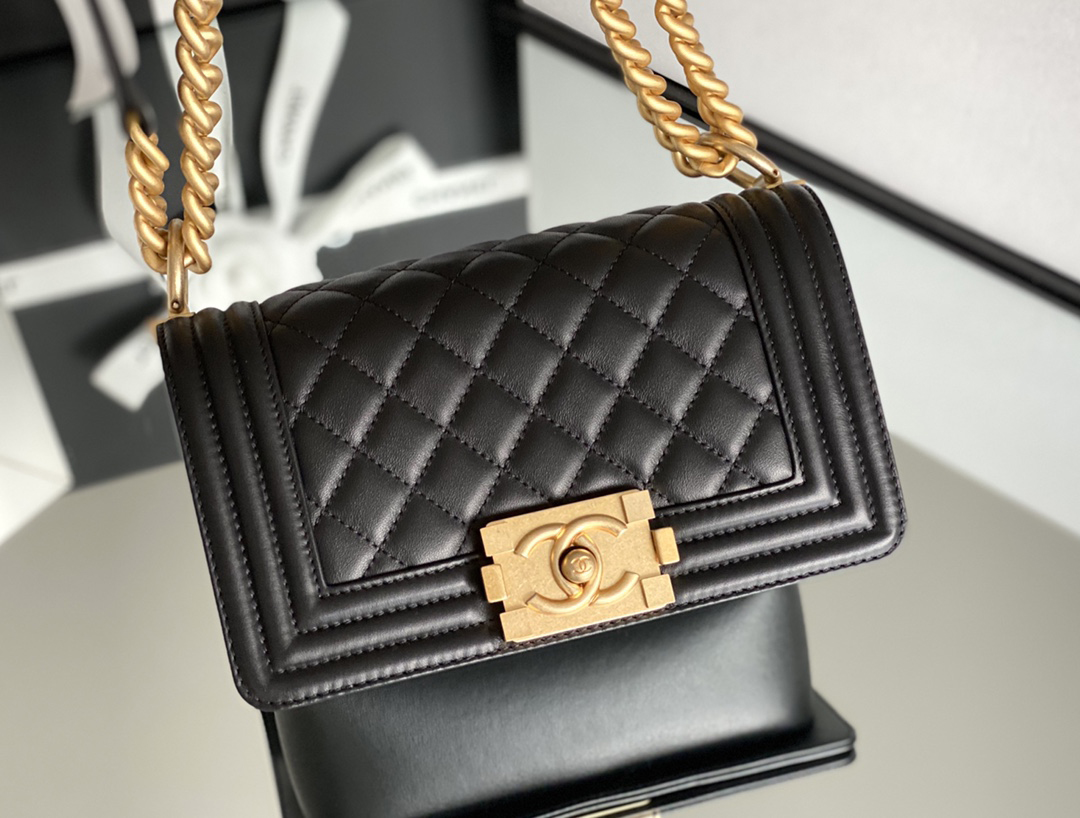 Chanel Leboy 20cm black