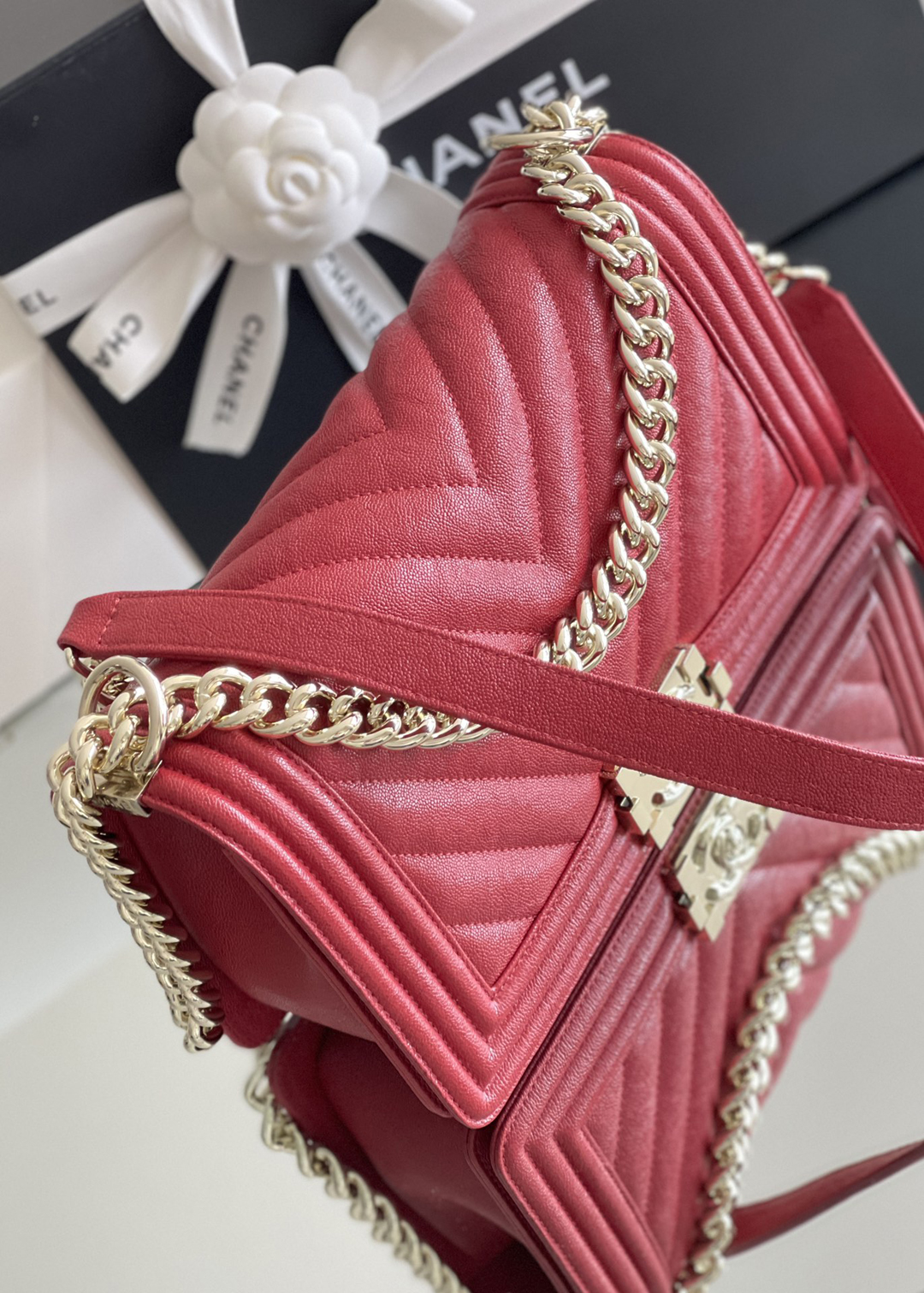 Chanel Leboy-25× 14.5×8cm V纹Red 浅金扣 Chanel Leboy-25× 14.5×8cm V纹Red 浅金扣
