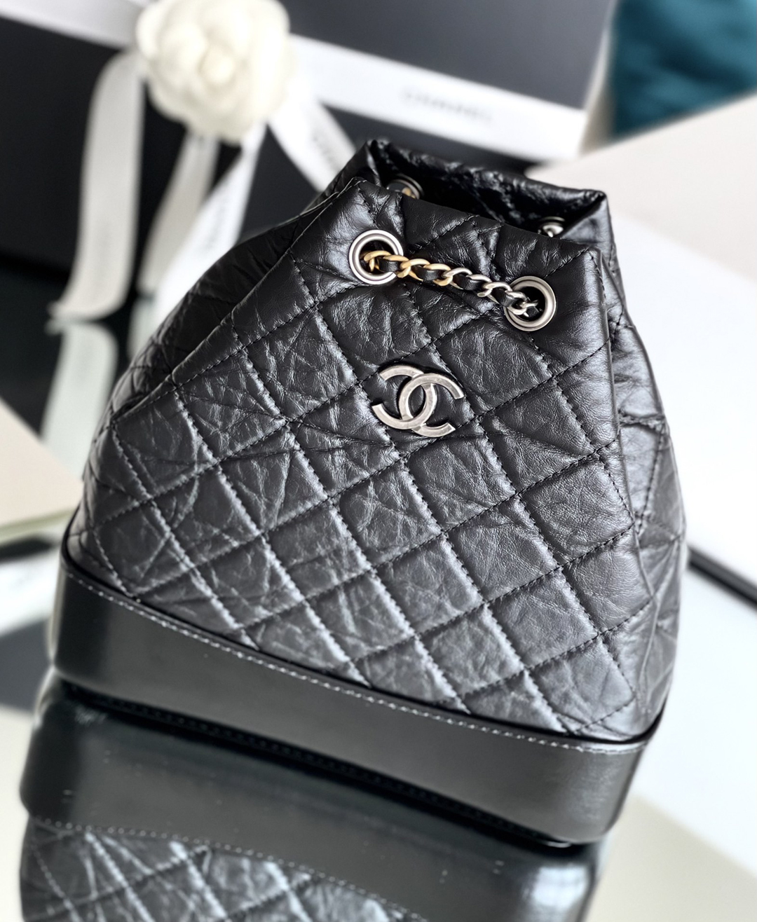 Chanel Gabrielle 23 × 10.5 × 22.5 cm black