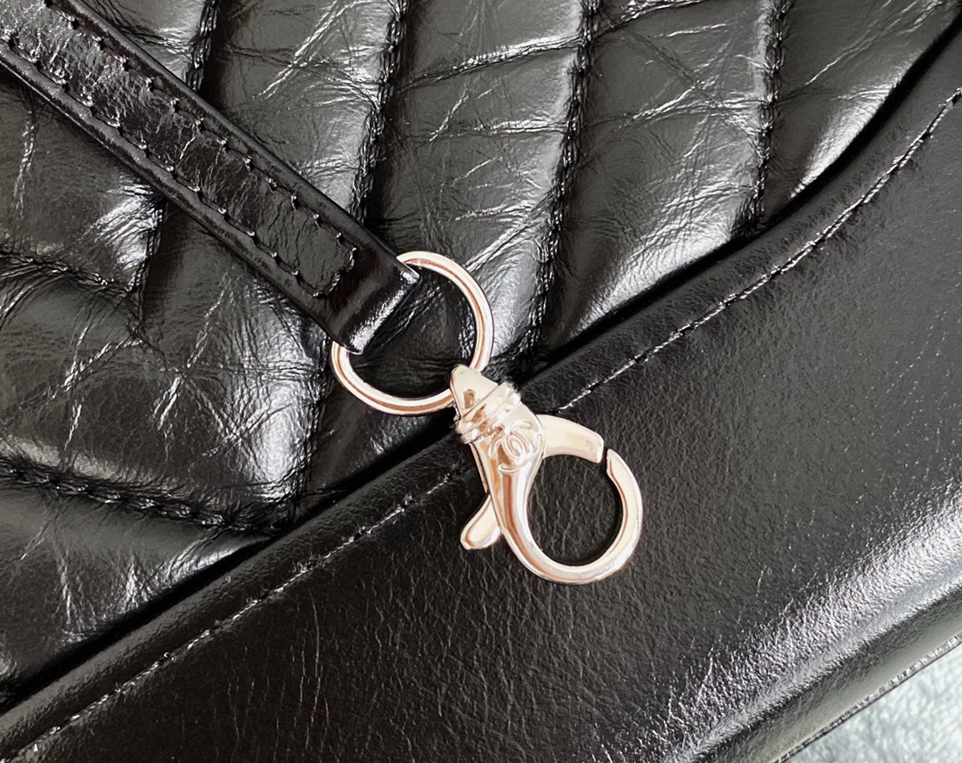 Chanel Gabrielle Hobo Bag 15× 20 × 8 cm V纹BLACK Chanel Gabrielle Hobo Bag 15× 20 × 8 cm V纹BLACK