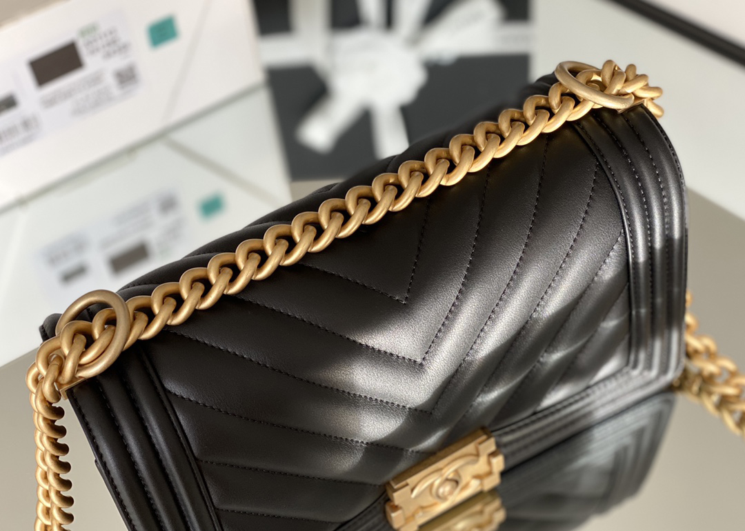 Chanel Leboy 25×14.5×8cm V纹black Chanel Leboy 25×14.5×8cm V纹black