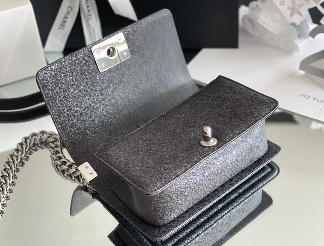 Chanel Leboy-20× 12×7cm 炭灰亮银扣-6960