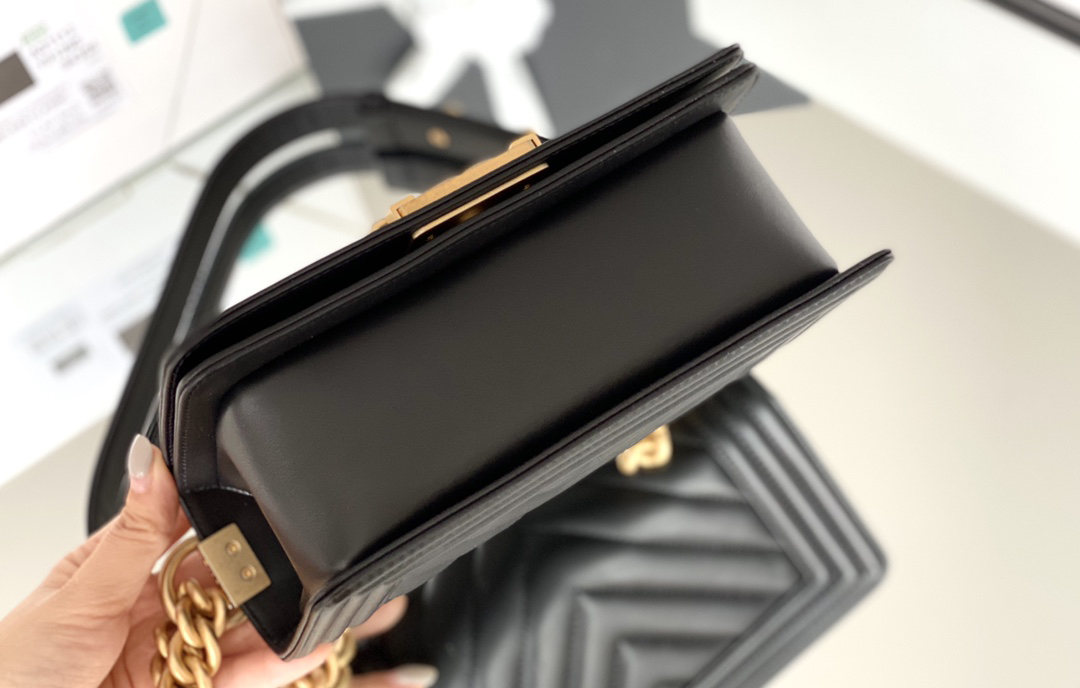 Chanel Leboy 20× 12×8cm V纹Black Chanel Leboy 20× 12×8cm V纹Black